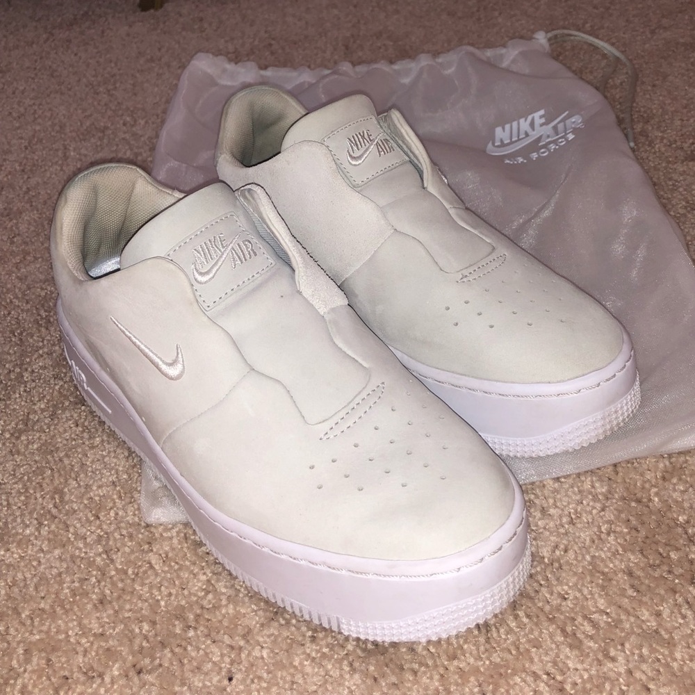 Nike Women’s Air Force 1 sage xx reimagined
